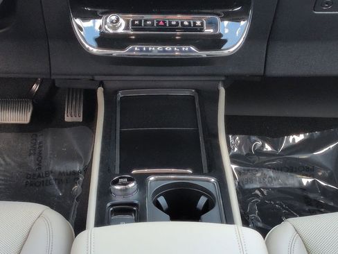 New 2026 Lincoln Corsair Grand Touring AWD/4WD image 19