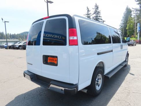 Used 2025 Chevrolet Express 3500 LT w/ LT Preferred Equipment Group RWD image 8