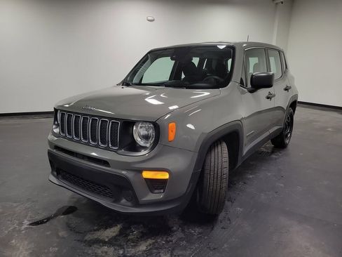 Used 2021 Jeep Renegade Sport image 4