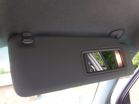 Used 2004 Toyota Highlander Limited AWD/4WD image 43