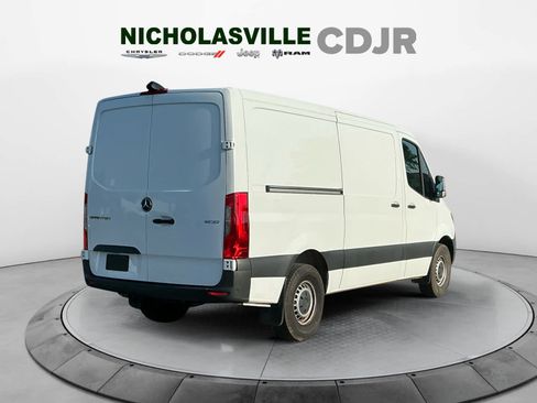 Used 2022 Mercedes-Benz Sprinter 1500 image 5