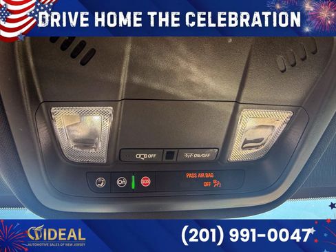 Used 2022 Chevrolet Traverse LS FWD image 28