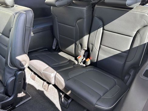 Used 2017 GMC Acadia Denali w/ Technology Package image 10