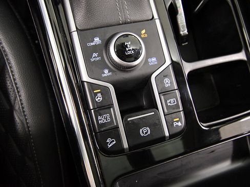 Certified 2023 Kia Sorento SX Prestige image 31