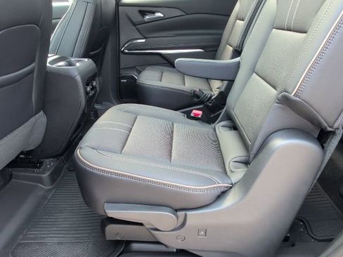 New 2026 Chevrolet Traverse High Country w/ LPO, Floor Liner Package image 7