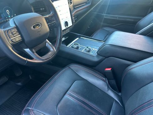 Certified 2023 Ford Expedition Limited image 11