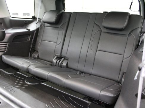 Used 2015 Chevrolet Tahoe LT image 9