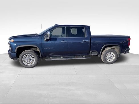 Used 2022 Chevrolet Silverado 2500 High Country image 3