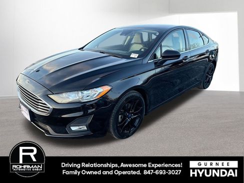 Used 2019 Ford Fusion SE w/ Equipment Group 151A image 4