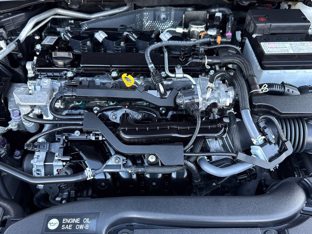 Certified 2025 Toyota Corolla SE w/ SE Package FWD image 31