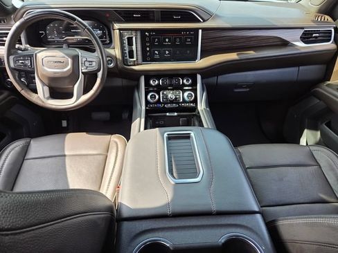 Certified 2023 GMC Yukon XL Denali w/ Denali Reserve Package AWD/4WD image 13
