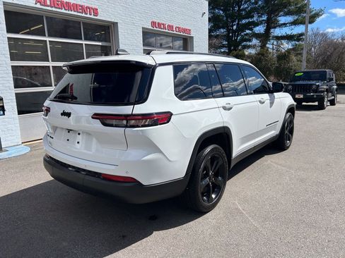 Used 2023 Jeep Grand Cherokee L Laredo AWD/4WD image 7
