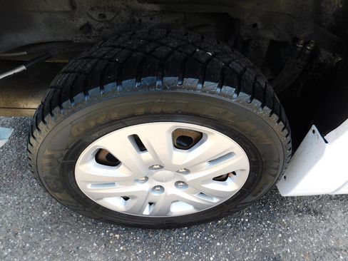 Used 2019 Dodge Grand Caravan SE image 22