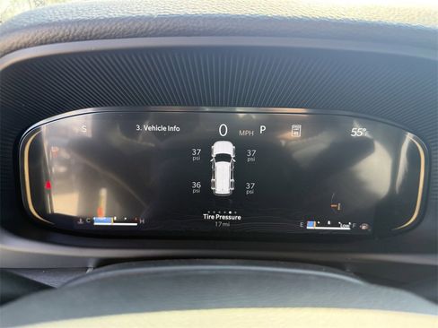 New 2025 Jeep Wagoneer L Series II w/ Convenience Group I image 17