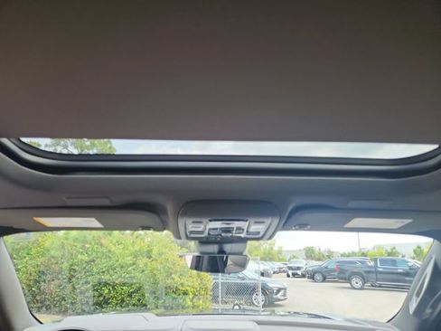 New 2026 GMC Yukon XL Elevation w/ Elevation Premium Package AWD/4WD image 15