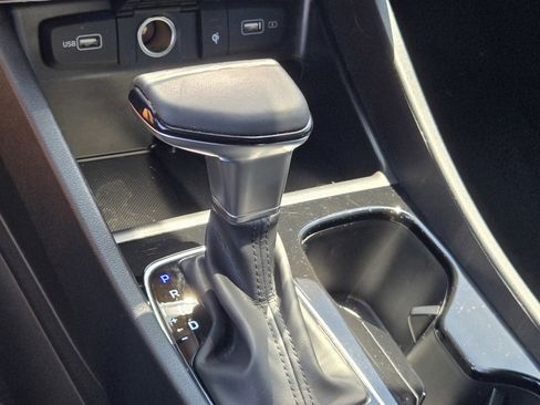 Used 2024 Hyundai Santa Cruz Limited AWD/4WD image 19