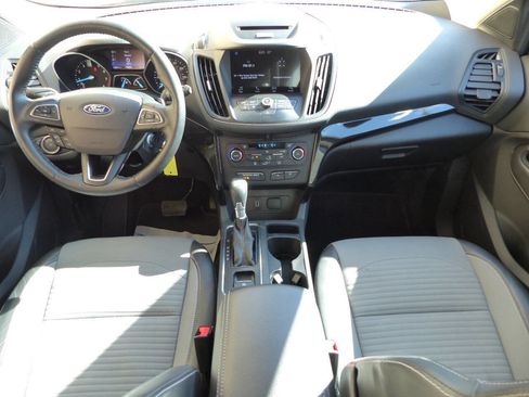 Used 2017 Ford Escape SE w/ Equipment Group 201A AWD/4WD image 14