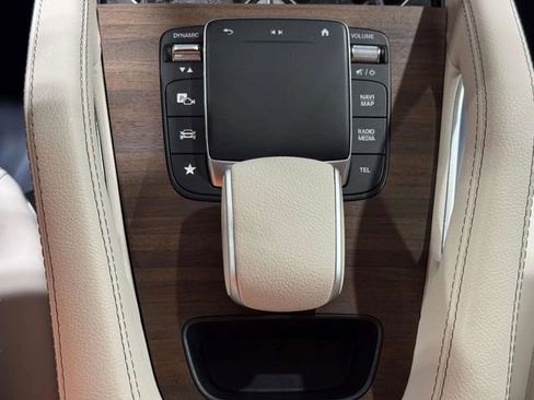 Used 2023 Mercedes-Benz GLE 350 4MATIC image 24