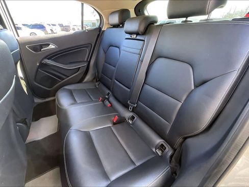 Used 2015 Mercedes-Benz GLA 250 4MATIC image 21