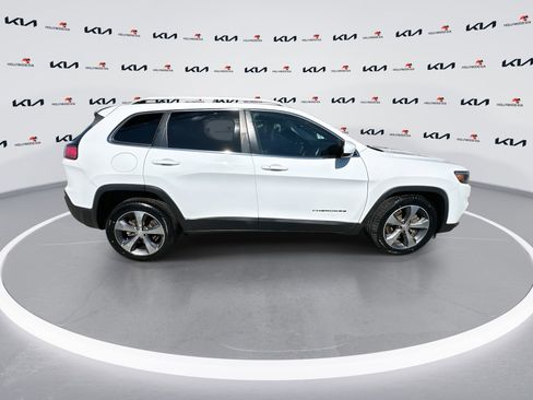 Used 2019 Jeep Cherokee Limited image 9