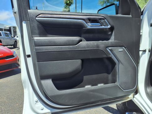 Used 2023 Chevrolet Silverado 1500 LTZ AWD/4WD image 19
