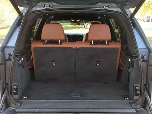 Used 2023 BMW X7 M60i w/ M Sport Professional Package image 36