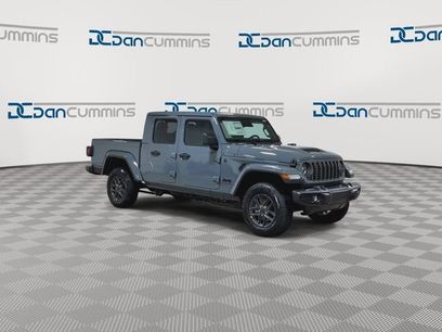 New 2026 Jeep Gladiator Sport