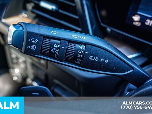 Used 2025 Chevrolet Suburban High Country AWD/4WD image 35