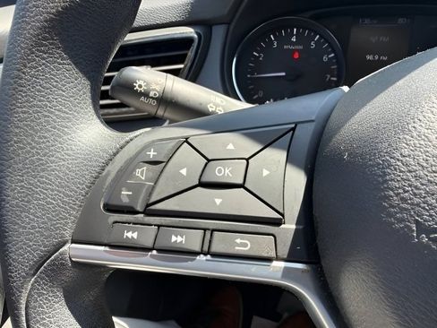 Used 2022 Nissan Rogue Sport S AWD/4WD image 21