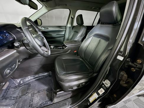 Used 2021 Jeep Grand Cherokee L Limited AWD/4WD image 12