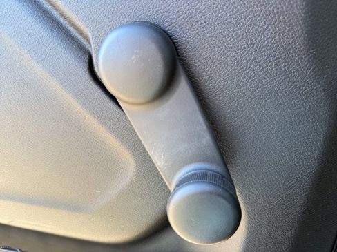 Used 2023 Jeep Gladiator Sport image 31