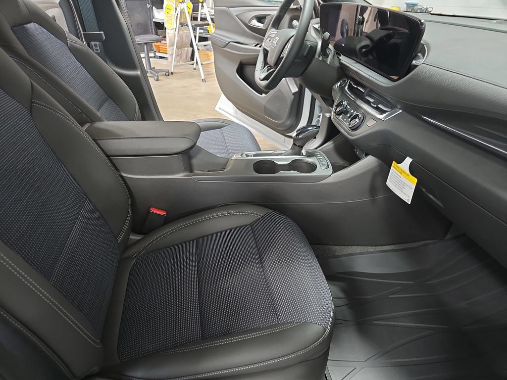 New 2026 Buick Envista Preferred w/ Convenience I Package FWD image 10