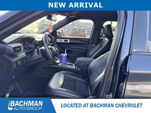 Used 2023 Ford Explorer ST-Line w/ Class IV Trailer Tow Package AWD/4WD image 4