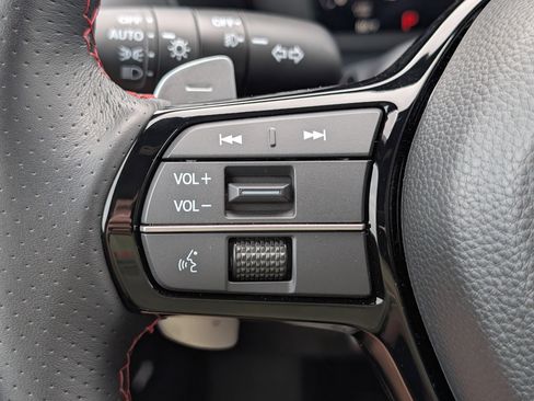 Certified 2025 Acura ADX A-Spec AWD/4WD image 15
