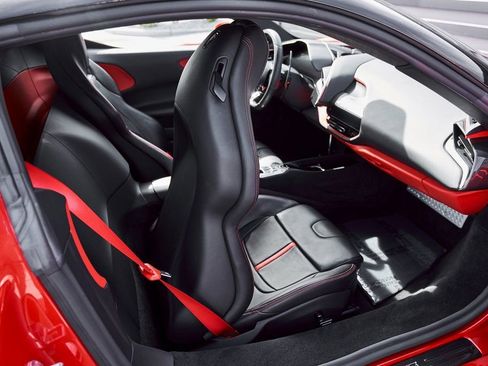 Used 2021 Ferrari SF90 Stradale AWD/4WD image 43