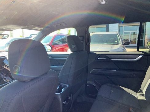 New 2026 GMC Acadia Elevation image 11