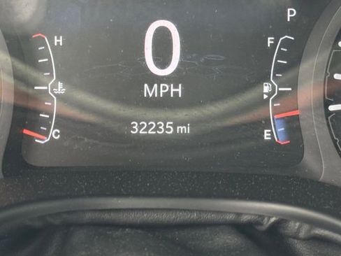 Certified 2022 Jeep Compass Limited w/ Sun and Sound Group AWD/4WD image 21