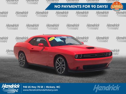 Used 2022 Dodge Challenger R/T w/ Plus Package RWD image 1