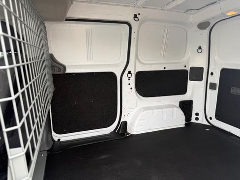 Used 2020 Nissan NV200 S FWD image 21