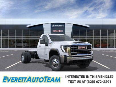 New 2026 GMC Sierra 3500 Pro w/ Convenience Package