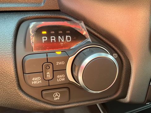 New 2026 RAM 1500 Express AWD/4WD image 24