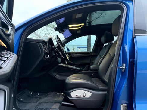 Used 2018 Porsche Macan image 14