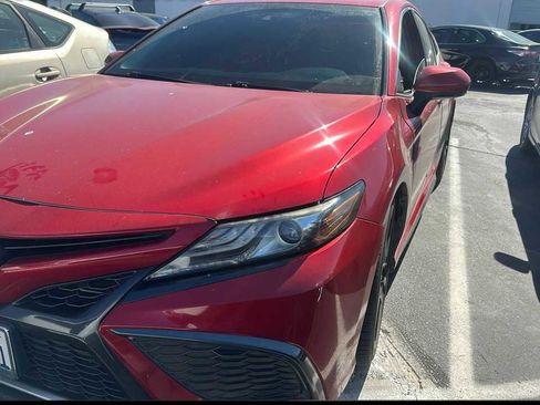 Used 2021 Toyota Camry XSE image 1