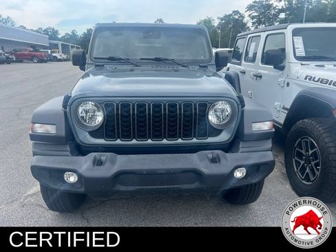 Used 2024 Jeep Wrangler Unlimited Sport AWD/4WD image 3