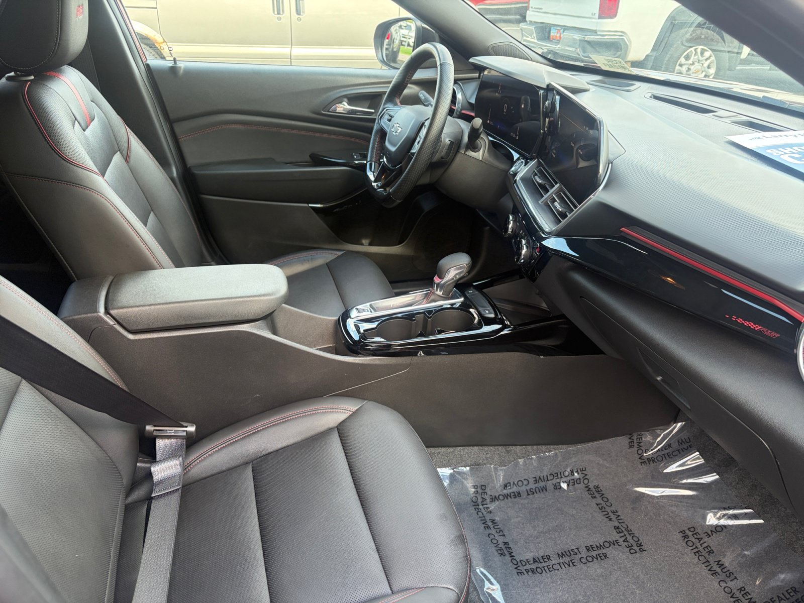 Certified 2024 Chevrolet Trax RS w/ Sunroof Package FWD image 26