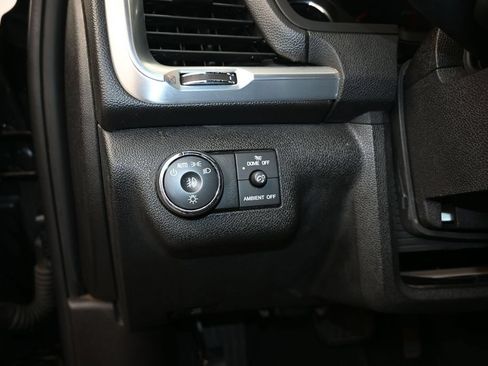 Used 2017 GMC Acadia Limited SLT FWD image 13