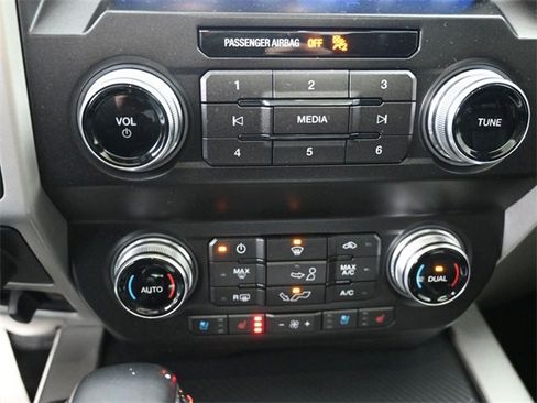 Certified 2019 Ford F150 Lariat w/ Equipment Group 502A Luxury image 16