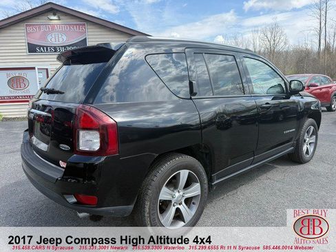 Used 2017 Jeep Compass High Altitude AWD/4WD image 3