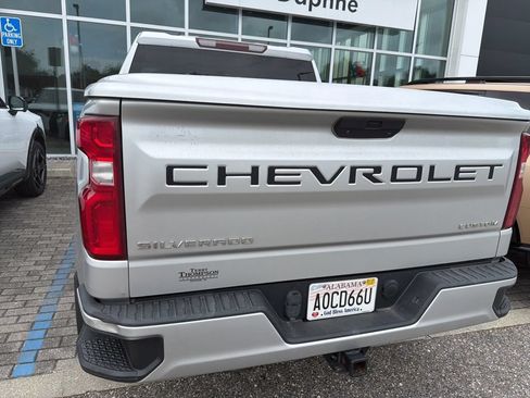 Used 2020 Chevrolet Silverado 1500 Custom w/ Custom Value Package RWD image 5