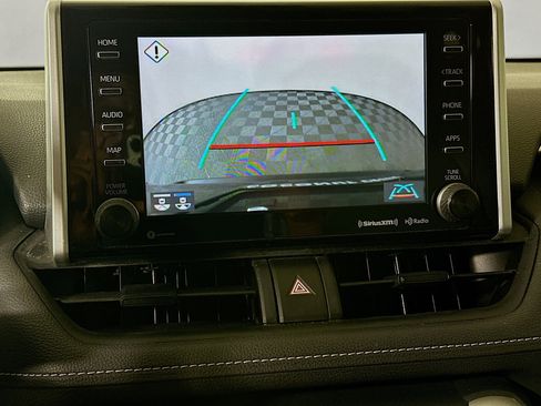 Used 2019 Toyota RAV4 XLE w/ Convenience Package FWD image 25